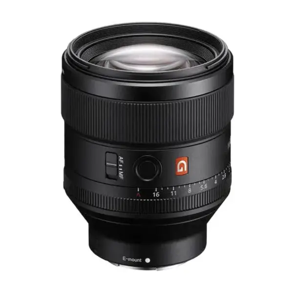 Sony FE 85mm F1.4 GM lens - front angled view